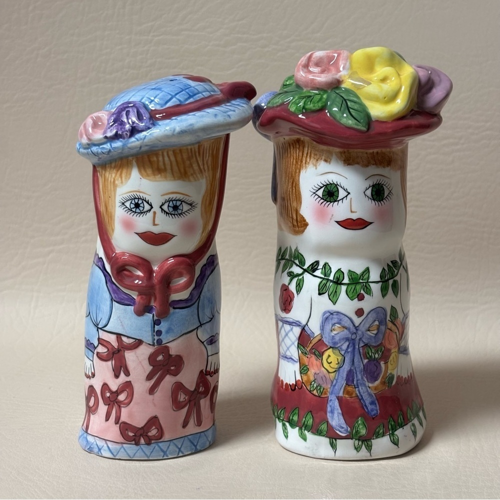 Classy Ladies salt and pepper shakers
Bonnie Stacy Susan Paley